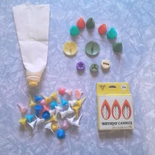 LOT OF 46 VINTAGE PLASTIC BIRTHDAY CANDLE HOLDERS FLOWERS CAKE DECORATIONS