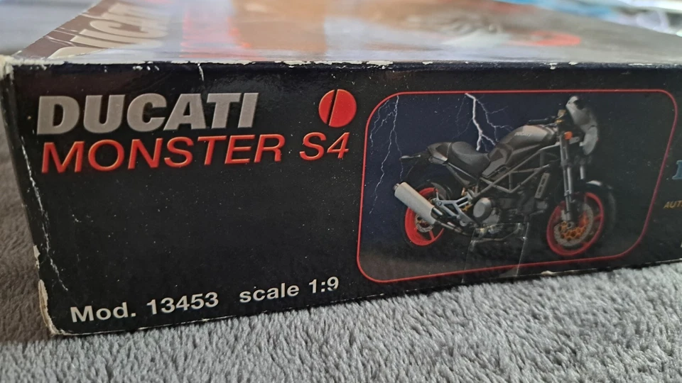 PROTAR DUCATI MONSTER S4 1/9 ITEM 13453 NO TAMIYA NO ITALERI - Immagine 2 di 4