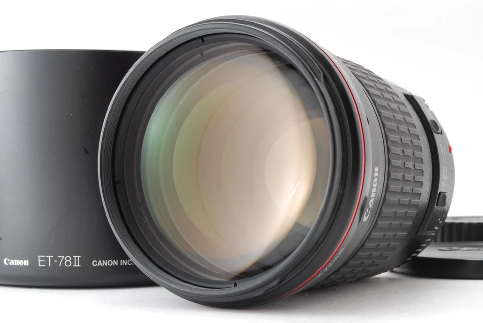 Canon EF 135mm f/2 L USM Telephoto Prime Lens from Japan [Near Mint] #8123520A - Image 2 of 4