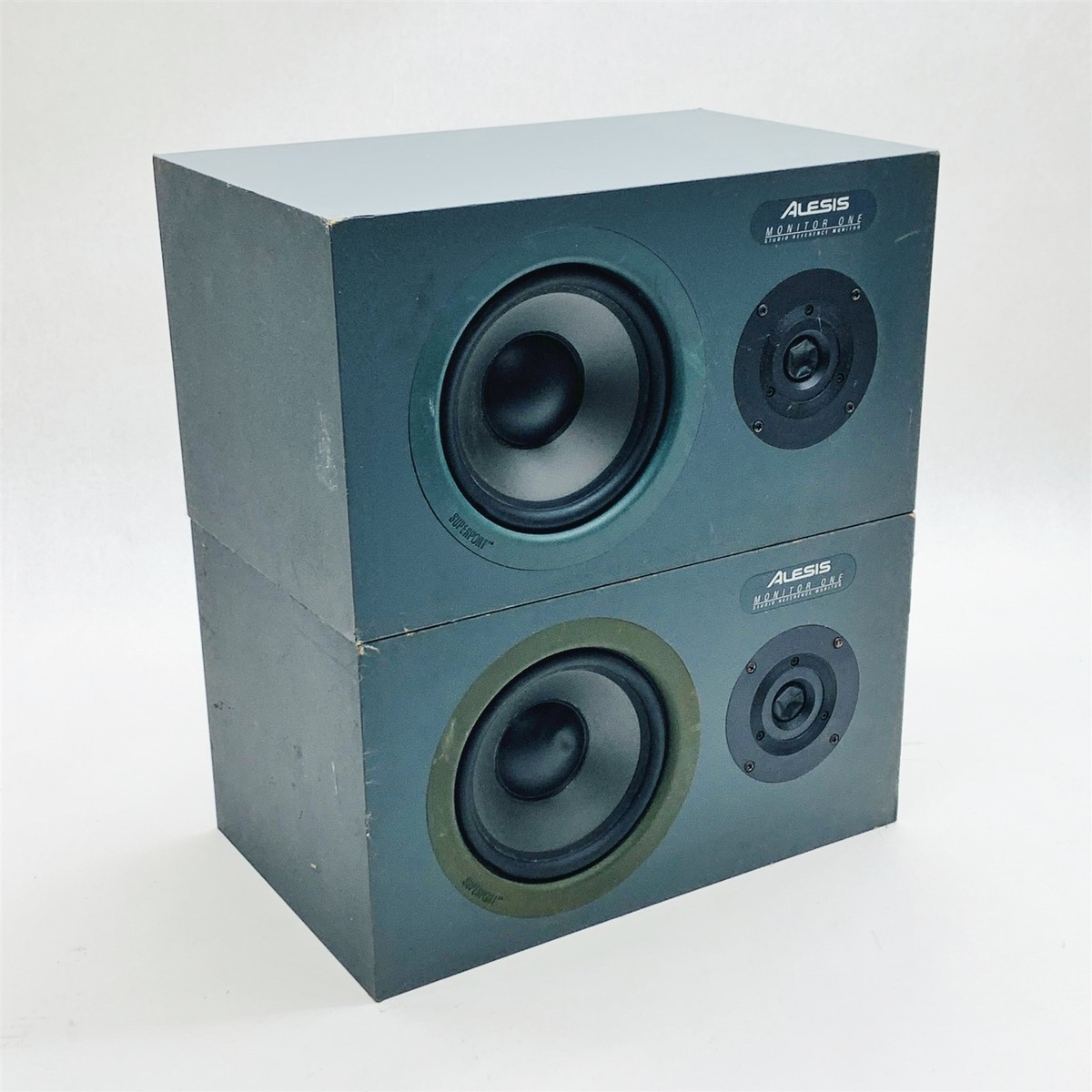 alesisスピーカー　monitorONE Alesis Monitor One SuperPort Studio Reference Monitor Passive