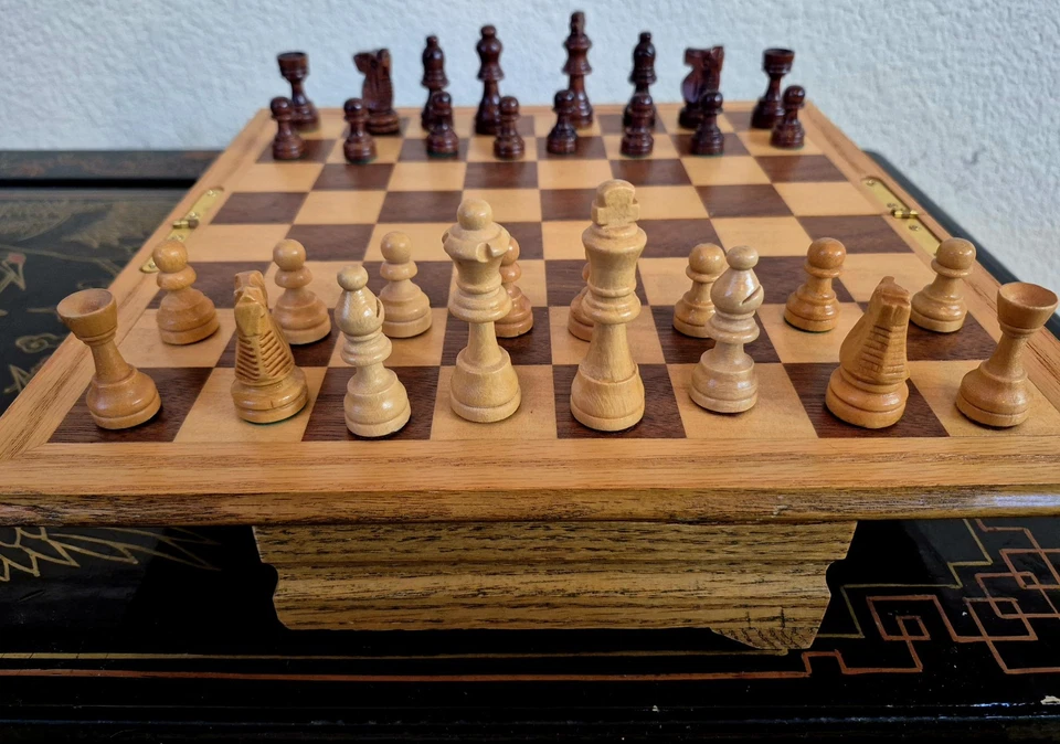 Wood Carved Portable Staunton Chess Set 3" King 12" Fold Out Storage Board Box! - Image 2 of 4