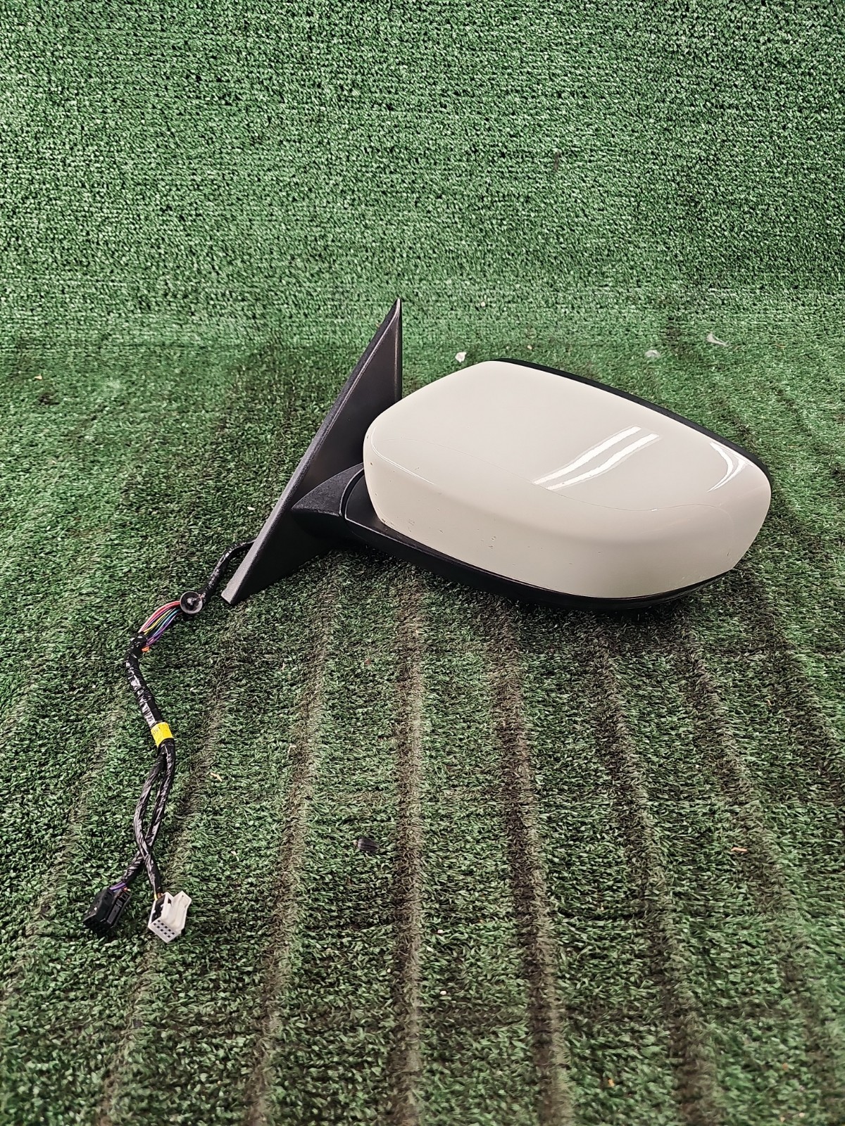 Maserati Quattroporte 2014-2017 Left Side mirror White