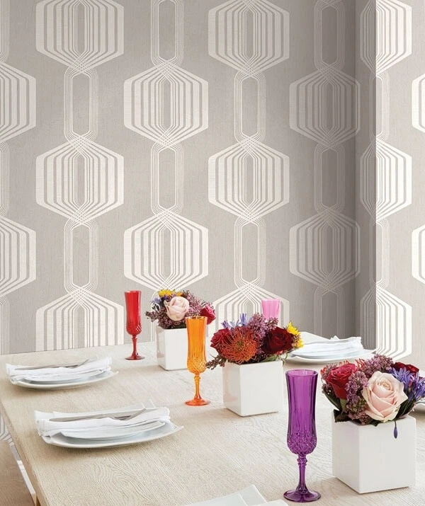Papel Pintado Gris Óptico Hexágono Raya Geométrica, 60 pies cuadrados por perno Foto 3 de 3