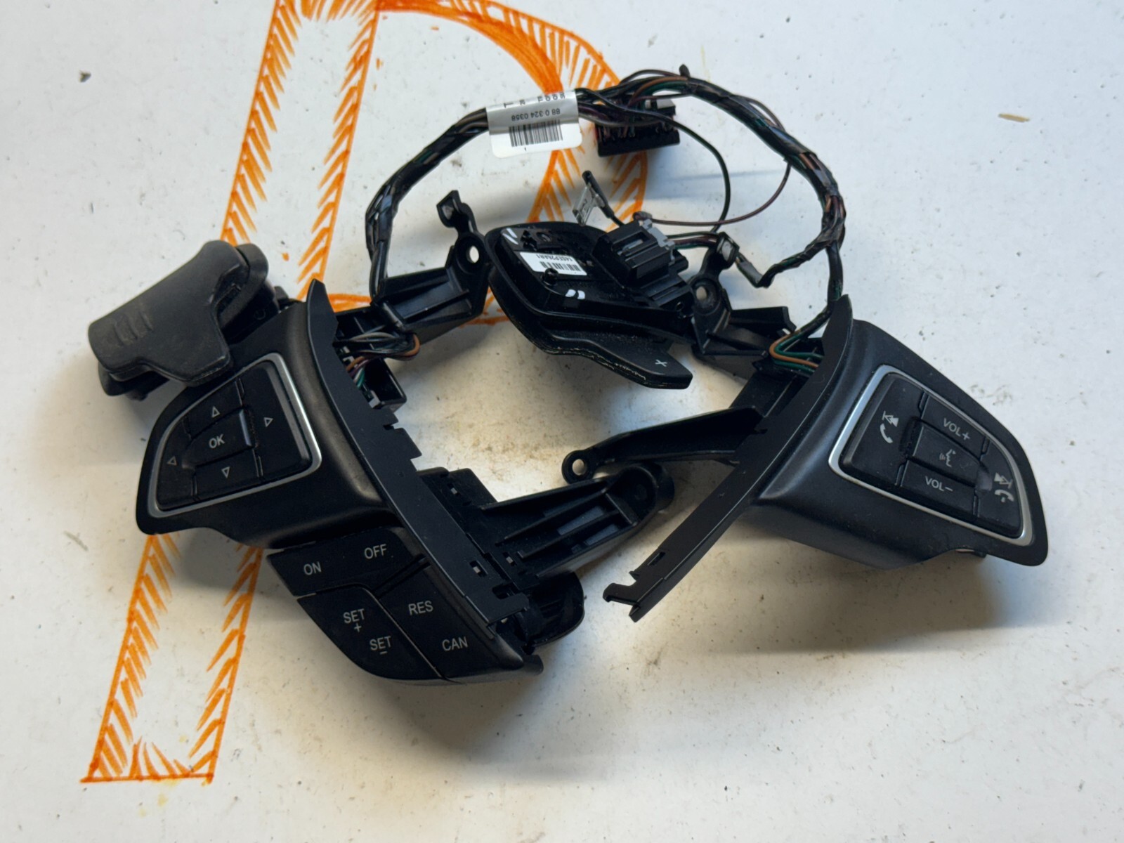 2015 FORD FOCUS STEERING  WHEEL CRUISE CONTROL SWITCH ASSEMBLY OEM