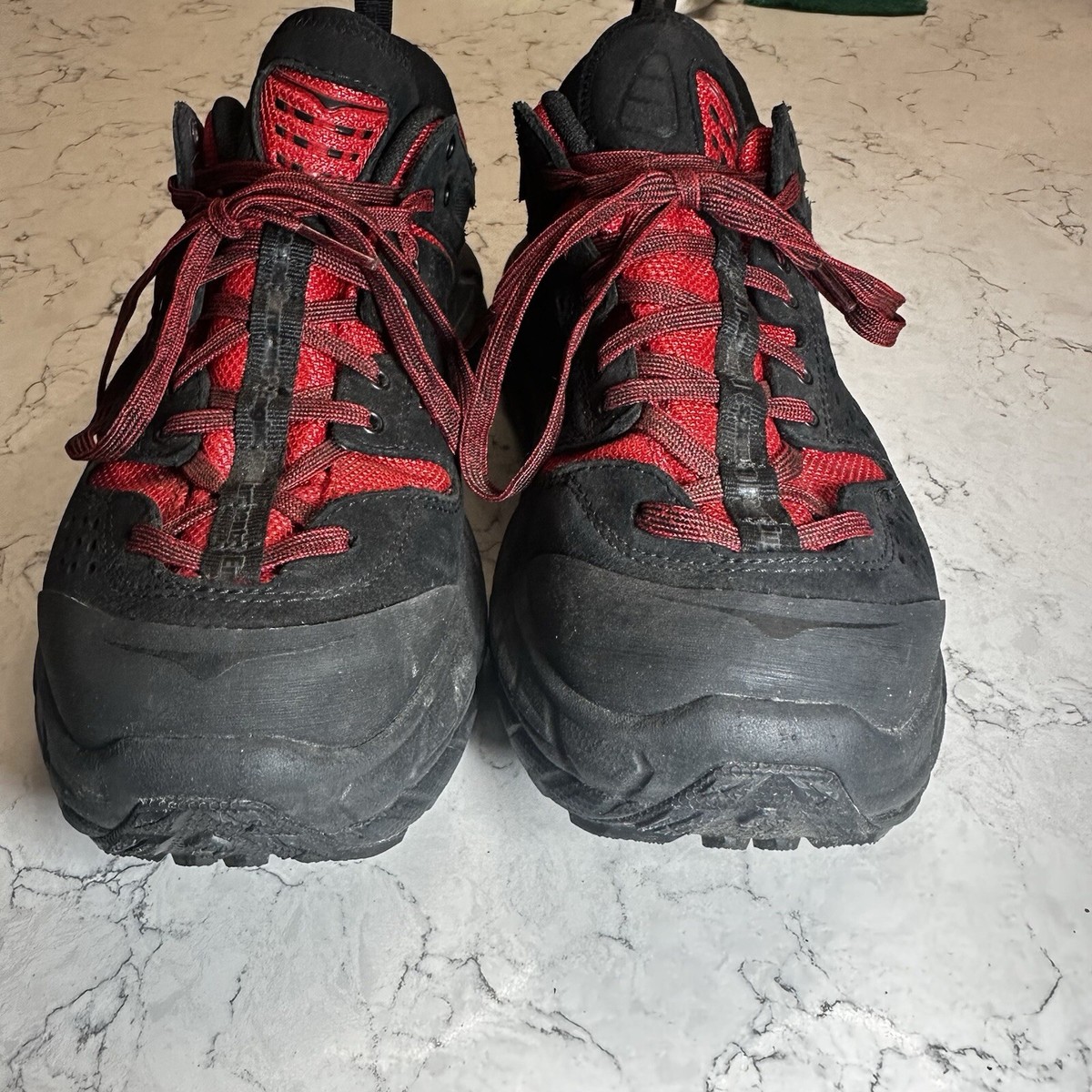 Hoka One One Tor Ultra Low eVent Black Red Size 7.5 Mens  display picture 3