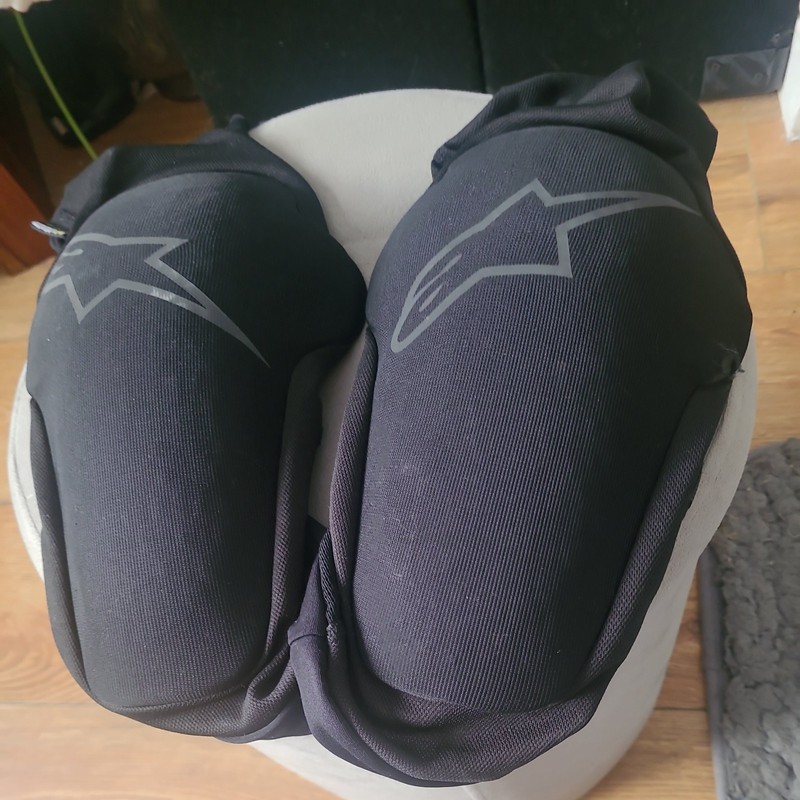 Alpinestars Knee Pads Paragon Plus Protectors Mountain Bike Guards Black MTB
