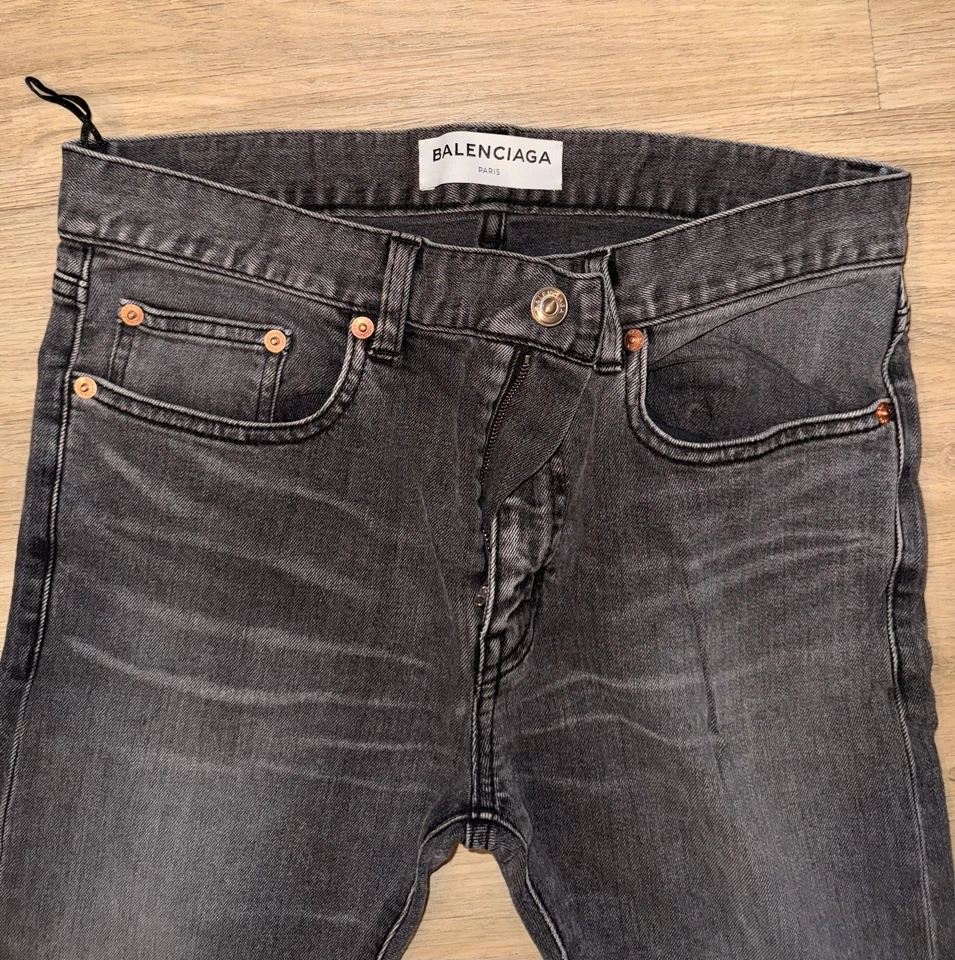 Balenciaga 2017 Archetype Black Gray Mid-Rise Distressed Cotton Stretch Jeans 28 - Image 3 of 4