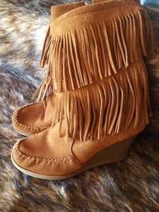 wedge moccasin boots