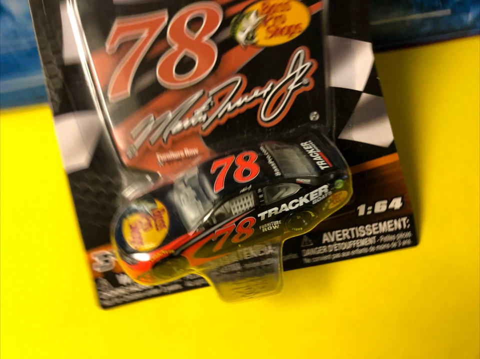 #78 Martin Truex Bass Pro Shop Toyota 2018 Wave-4 Lionel NASCAR Authenticics 1/64 Foto 2 de 3