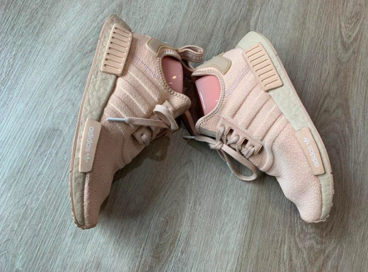 adidas gazelle silver green womens Adidas NMD R1 Burgundy Gum