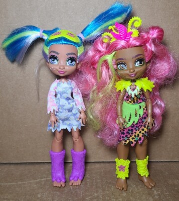 Lot Of 2 Mattel Cave Club Prehistoric Tella Sleepover & Fernessa Dolls    (T9)