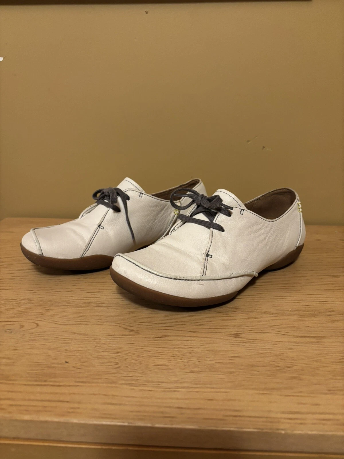 Scarpe Clarks Artisan Oxford donna 7 5 Felicia Vale pelle bianca flat derby