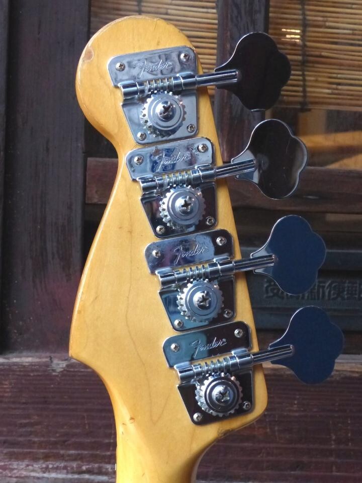 1978 Fender Precision Bass Olympic White w/ Signature Ash