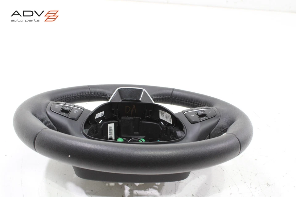 Volante Ford Escape 2020-2022 con interruptores OEM Foto 3 de 4