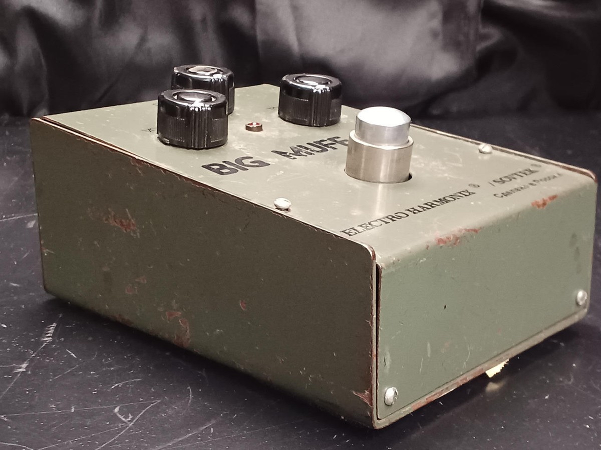 ELECTRO HARMONIX/SOVTEK BIG MUFF PI / BUBBLE FONT effector From