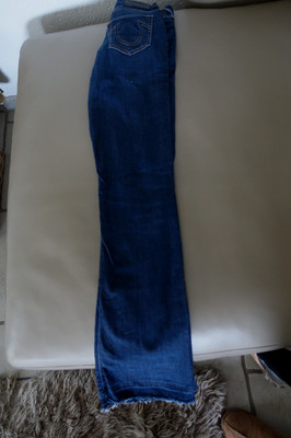 Original True Religion Bootcut Highrise Flared Jeans Gr. 29, NP 119,95 top