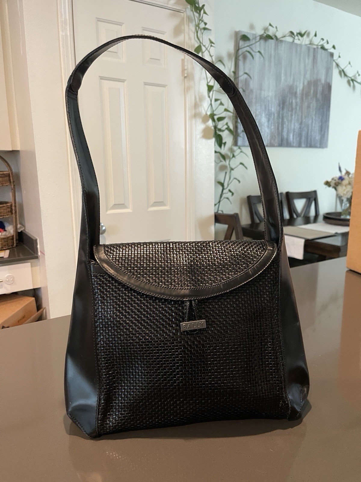 Bally Black Leather Shoulder Bag for Women