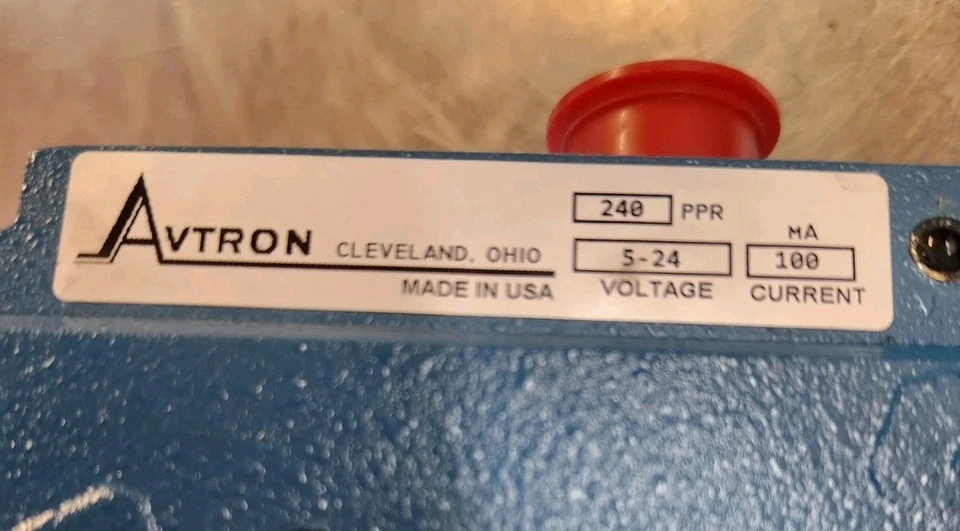 Avtron Incremental Encoder Model AV485 - Image 4 of 4