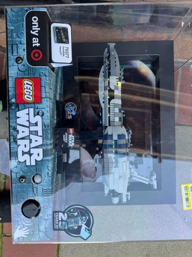 Lego Store Display 75377 Star Wars Invisible Hand 25th Anniversary Set