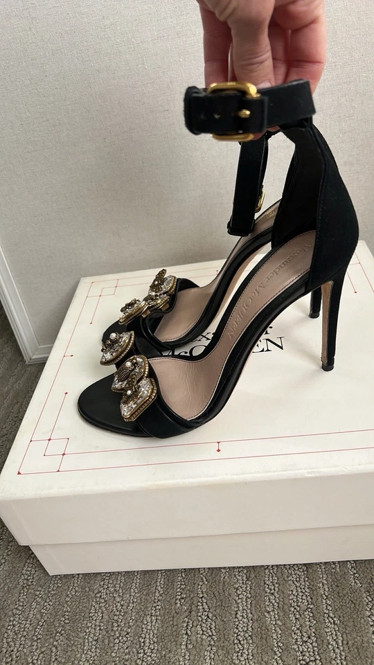 Tacones de gala Alexander McQueen Foto 4 de 4