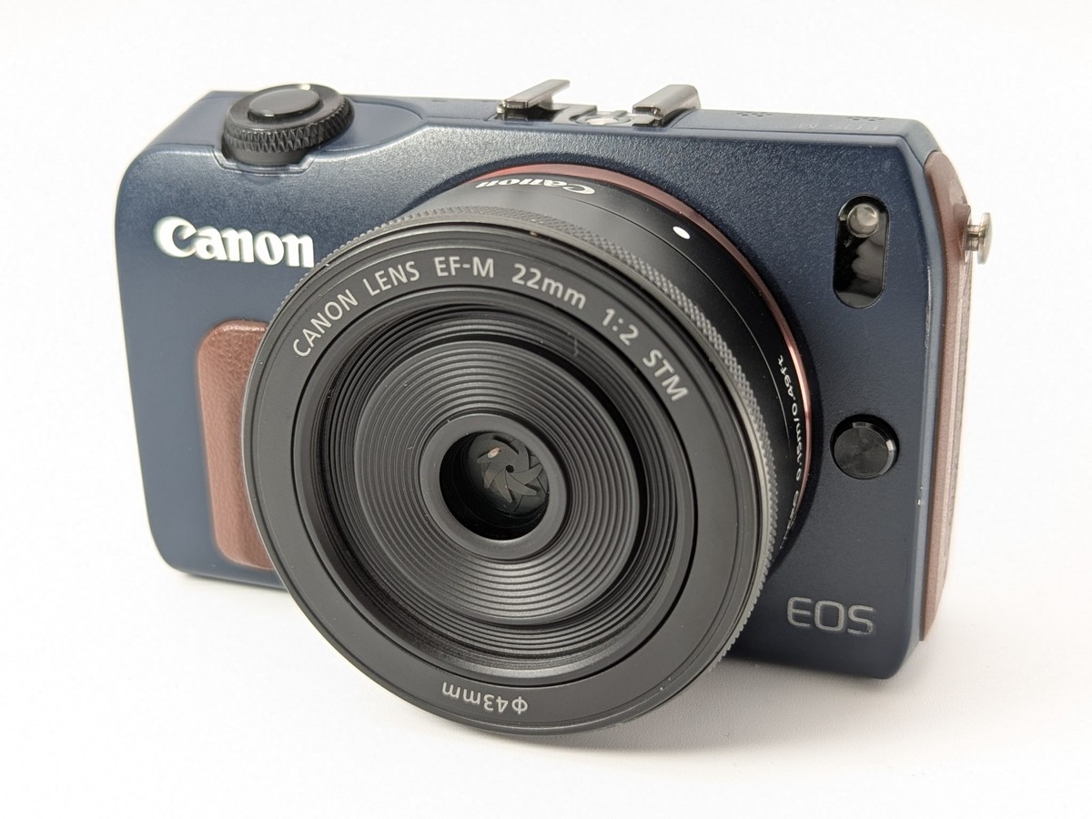 Canon EOS M デジタルカメラ EF-M 22mm Canon EOS M 18.0MP Digital Camera EF-M 22mm f/2 STM w/ Flash [MINT