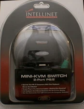 Intellinet Mini KVM Switch 2-Port, PS2, & Cables