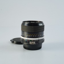 VERY GOOD Nikon Ai NIKKOR 85mm F/2 Prime Lens