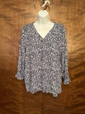 Soiree 3/4 Sleeve Smocked V-Neck Blouse Womens M Blue & Pink Floral Rayon Top