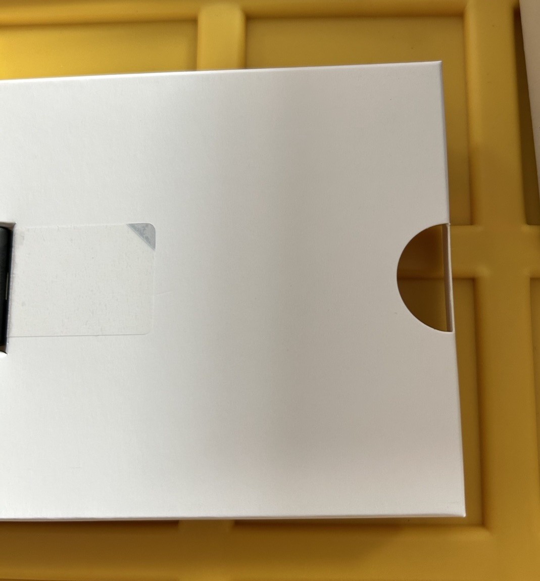 Oticon Connect Clip Bluetooth Streamer & Microphone. Very Lightly Used.