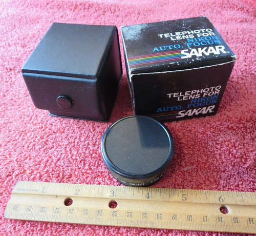 Vintage SAKAR telephoto lens for Nikon auto focus 2.5m (8.2ft) Japan