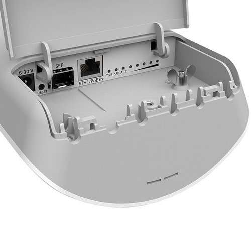 Radio MikroTik RB921GS-5HPacD-15S-US 802.11ac 5 GHz 15 dBi 120deg Gigabit SFP - Photo 2/3