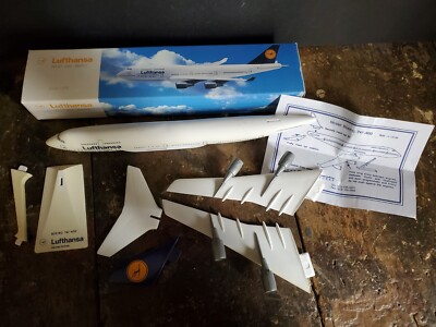 Flight Miniatures Lufthansa Boeing B747-400 Plane 1:250 Scale