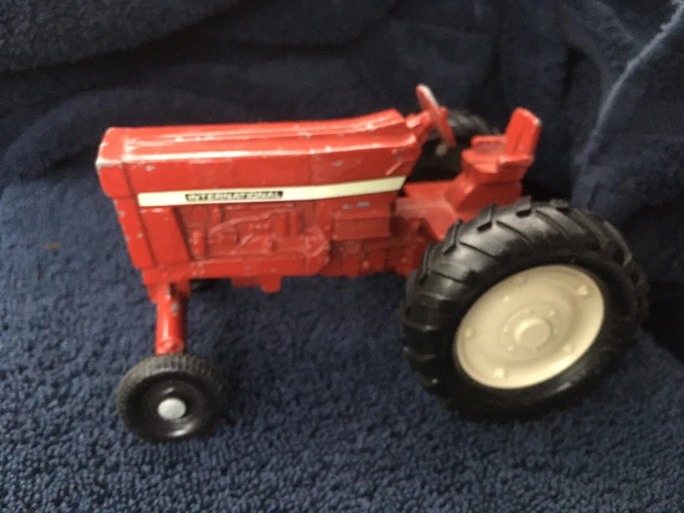International Red Toy Tractor Ertl 5”x3 7/16”x3” & 7.5”x3 5/8”x1 3/16” Plow Att. - Image 2 of 4
