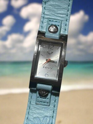 Vintage Roxy Blue Genuine Leather Band Chic Ladies Watch