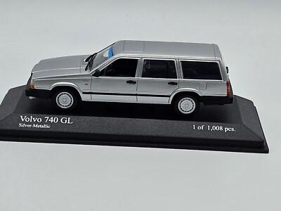 Volvo 740 GL 1986 Silbermetallic Limited Edition 1 von 1008 Minichamps 400171711