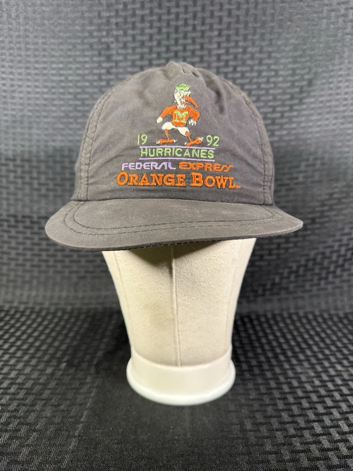 Gorra de béisbol vintage 1992 Fed Ex Orange Bowl Miami Hurricanes hecha en EE. UU. Foto 2 de 4