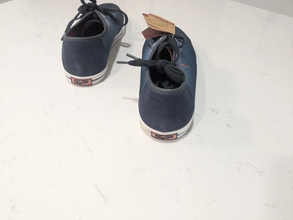 Zapatillas Penguin Chiller MNS 9.5 blancas con azul muy estilo Foto 2 de 4