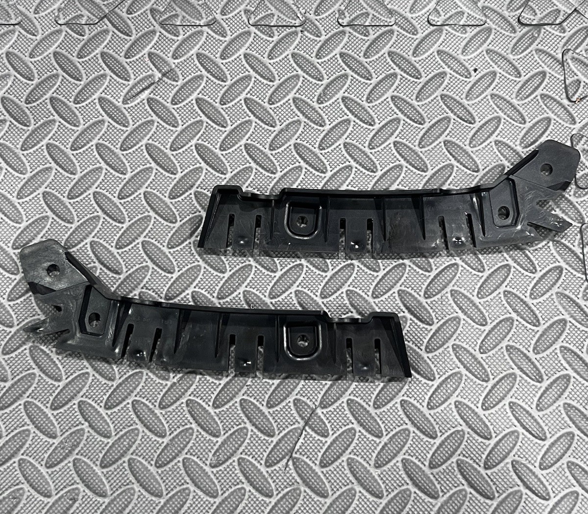 BENTLEY GT FRONT BUMPER BRACKET RIGHT/LEFT KIT OEM:3W3807183C/184C
