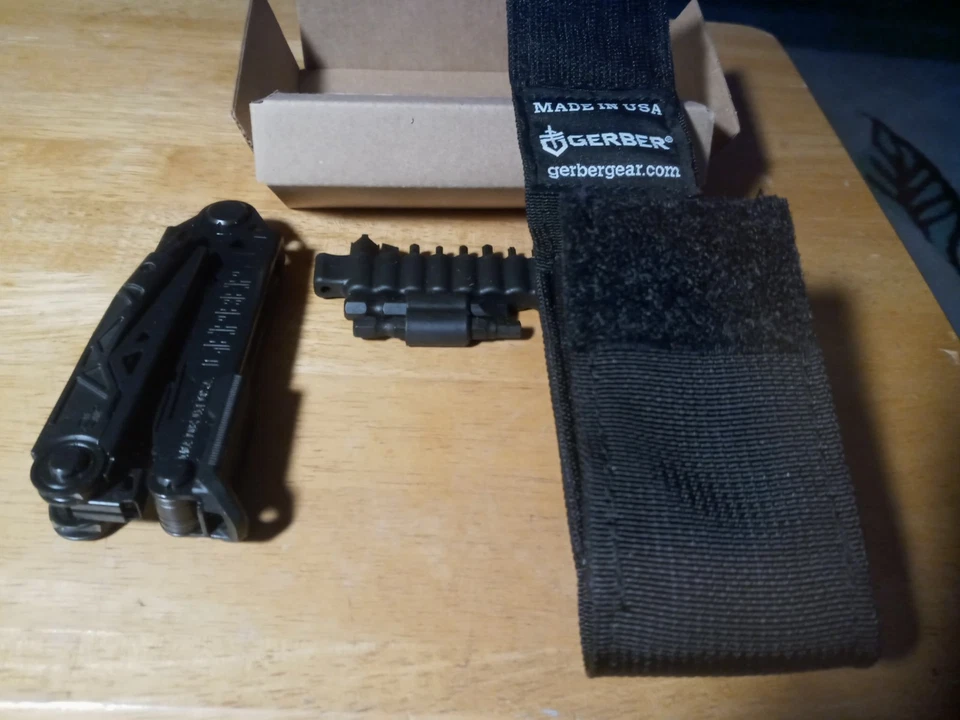 Gerber Center-Drive Multiherramienta Negro,BTS,BERRY EE. UU. con Juego de Brocas 30-001427N (NUEVO) Foto 4 de 4