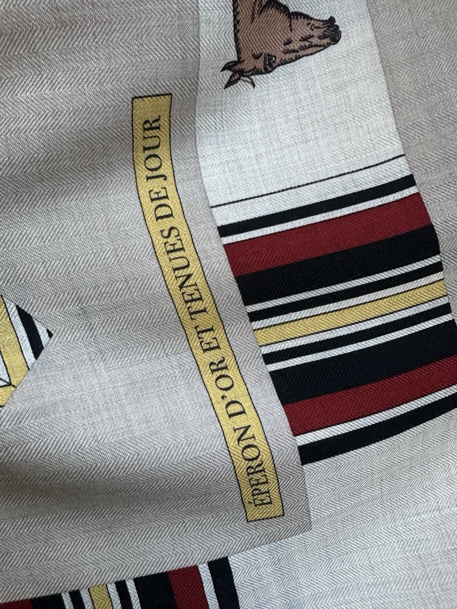 NEW HERMES Eperon d'Or et Tenues de Jour Cashmere Shawl 140