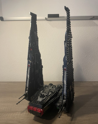 LEGO Star Wars 75256 Kylo Ren's Shuttle - SHIP ONLY CHECK DESCRIPTION