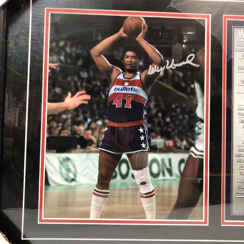 Foto enmarcada autografiada de Wes Unseld NBA HOF '88 - Washington - autenticada Foto 2 de 4
