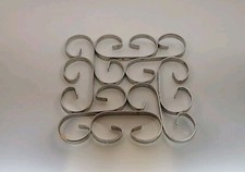 Dessous De Plat En Inox Vintage  Carré De 20 cm X 20 cm Décor Rosaces France 