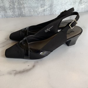 coach and four sandals