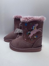 Girls boots, size 6. NEW.