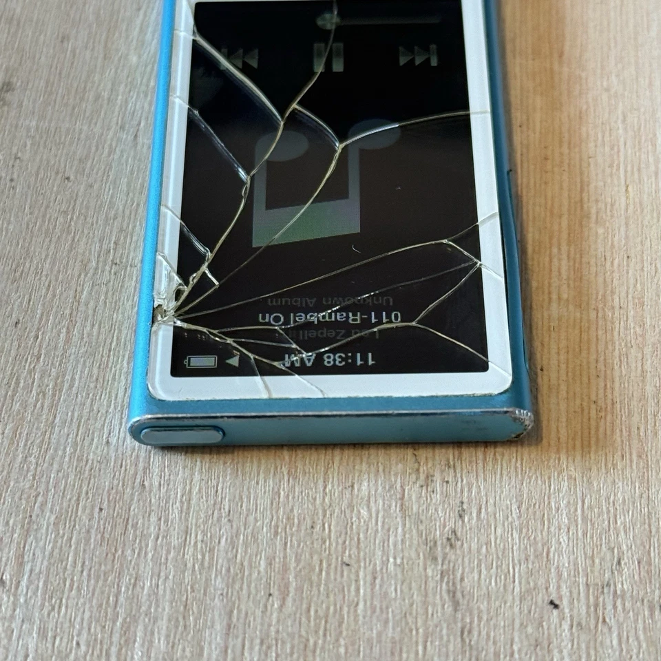 iPod Nano 7ª Generación Azul 16 GB Modelo: A1446 con 2362 Canciones/Cargador Probado Buena Leer Negro Foto 4 de 4