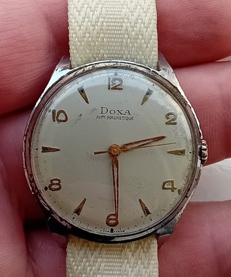 Vintage 1950s DOXA Anti-Magnetique Dress Watch   Swiss Made Manual Wind MEN'S...