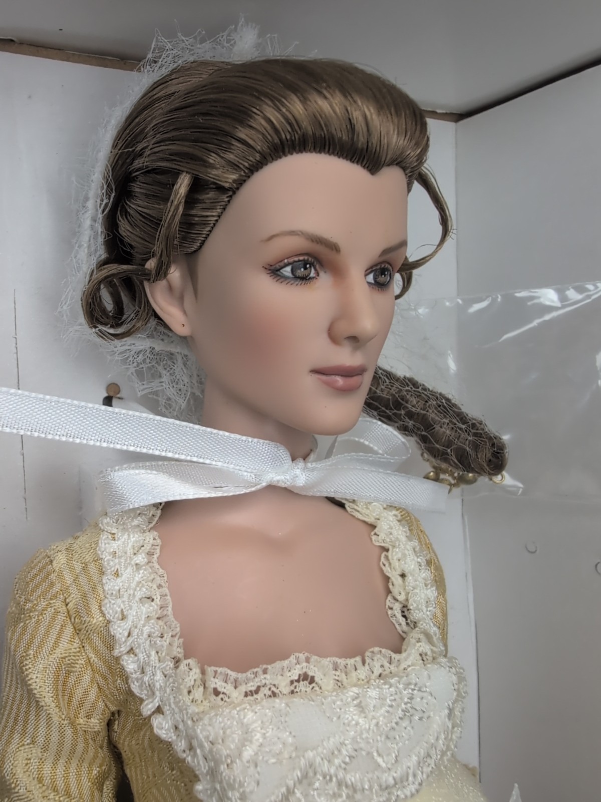 Куклы 16” Tonner Fashion Doll "Elizabeth Swann Court Gown" Pirates Caribbean — фото 6