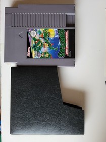 Teenage mutant hero turtle NES Nintendo Game Complete,  Box & Instruction Manual