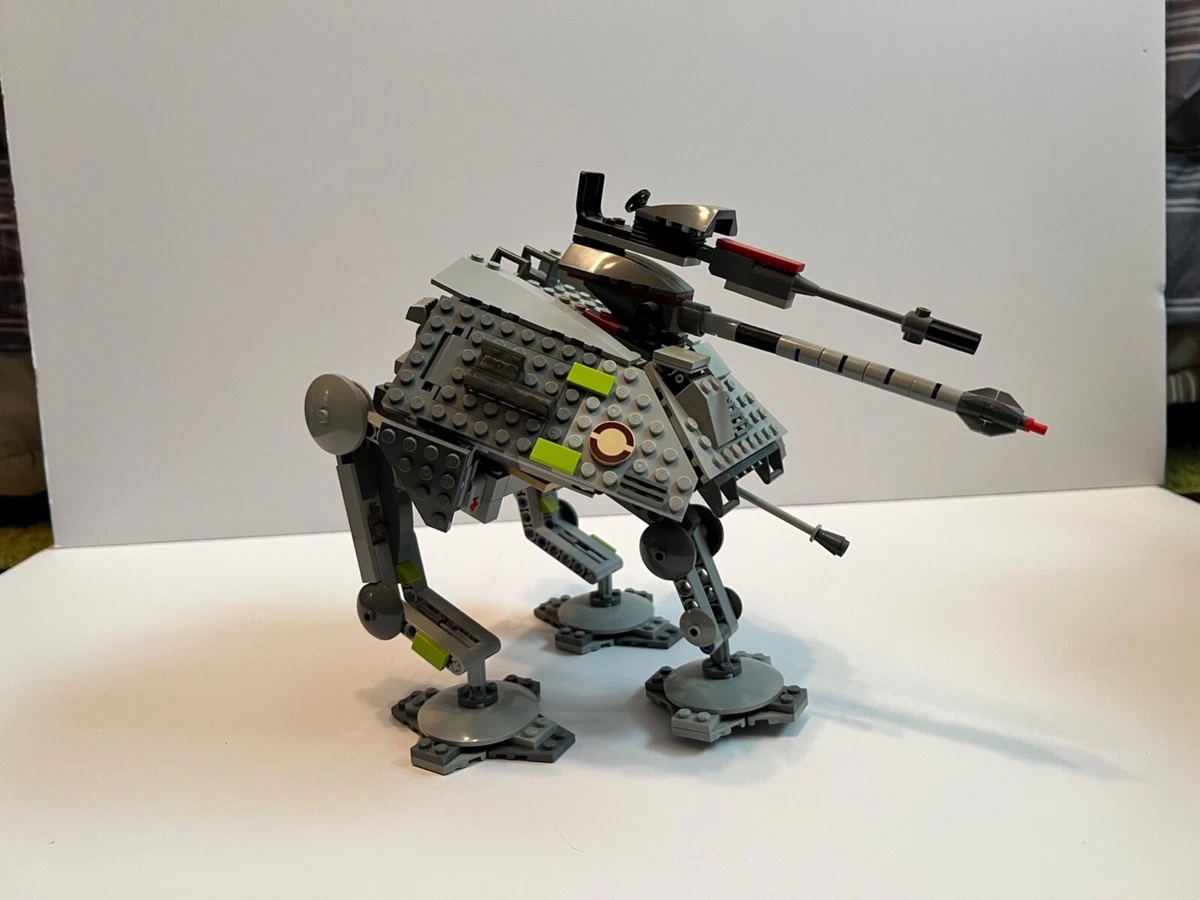 LEGO Star Wars: AT-AP Walker (75234) 673419303835